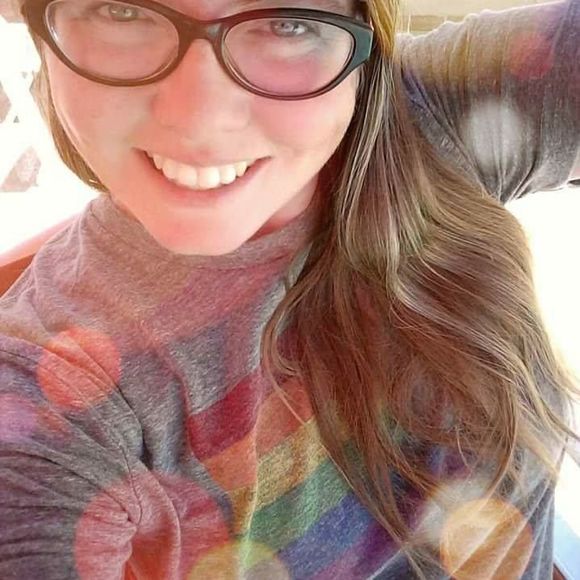 Meet your Posher, Michelle - Picture 1 of 1